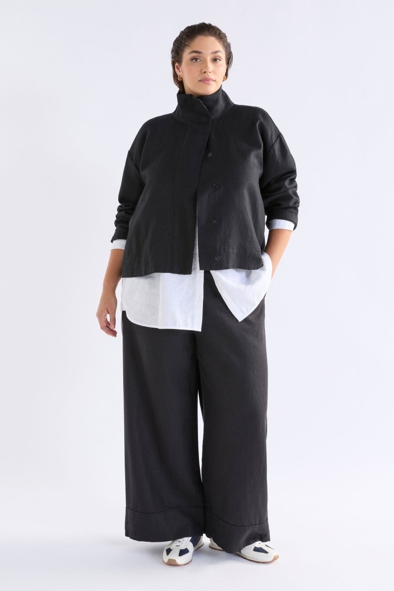 Hofer Funnel Neck Linen Snap Closure Short Jacket Model Front full Body | BLACK